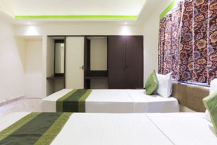 Room 34 of 58