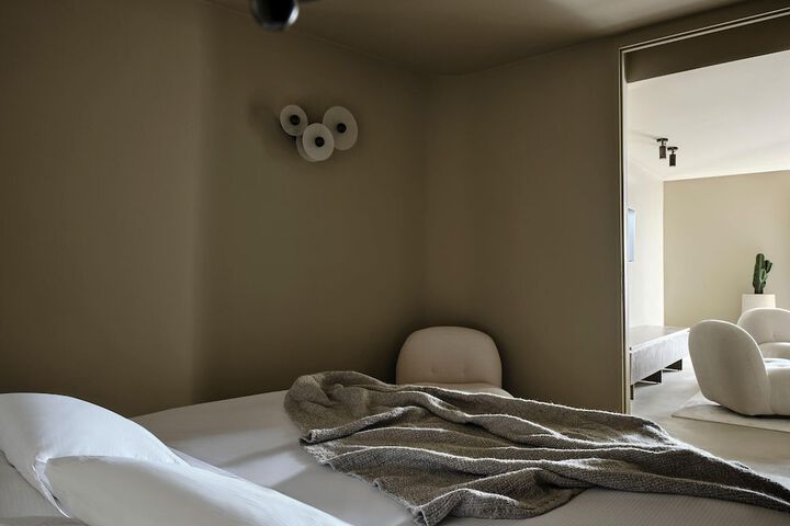 Room 20 of 128