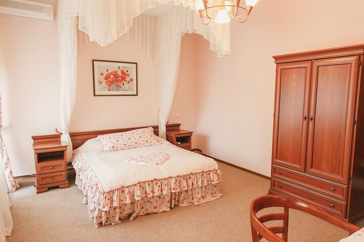 Room 17 of 89