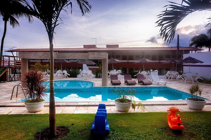 Pools & Facilities