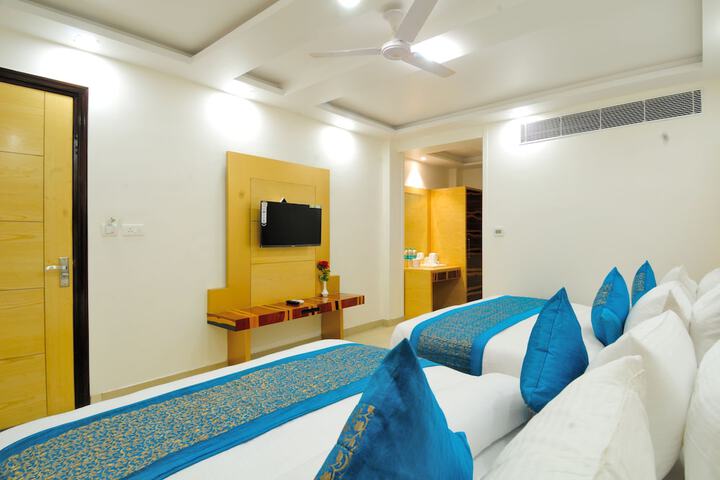 Room 20 of 36