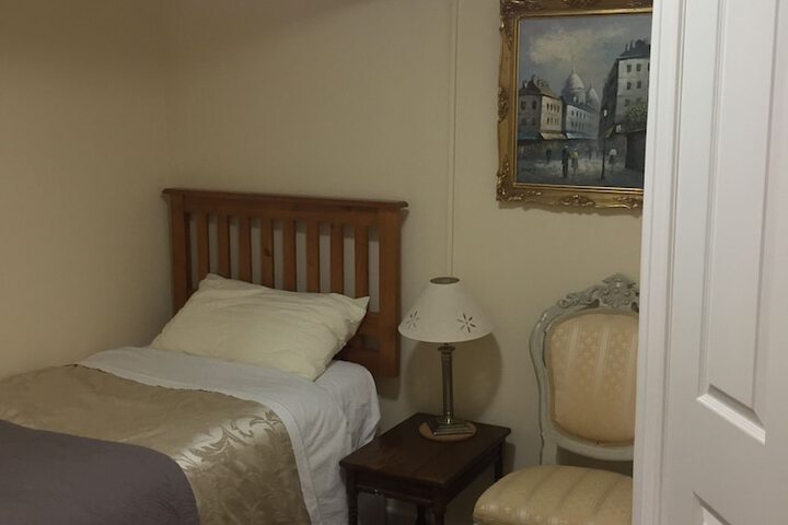 Room 7 of 35