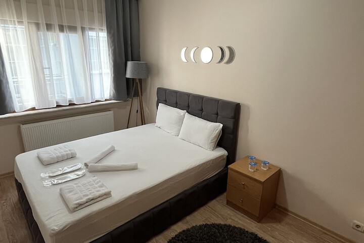 Room 15 of 50