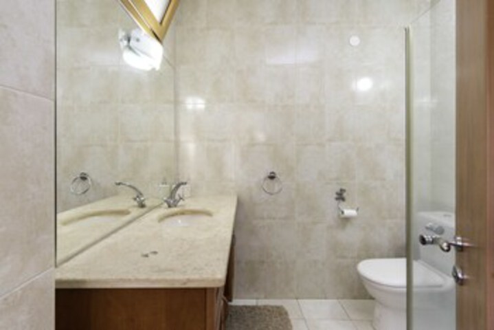 Room 2 of 20