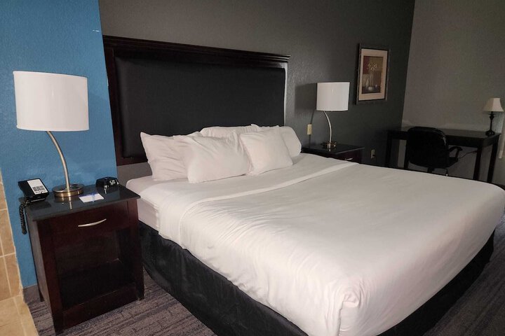 Room 15 of 26