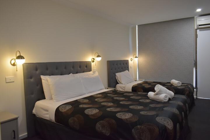 Room 16 of 43