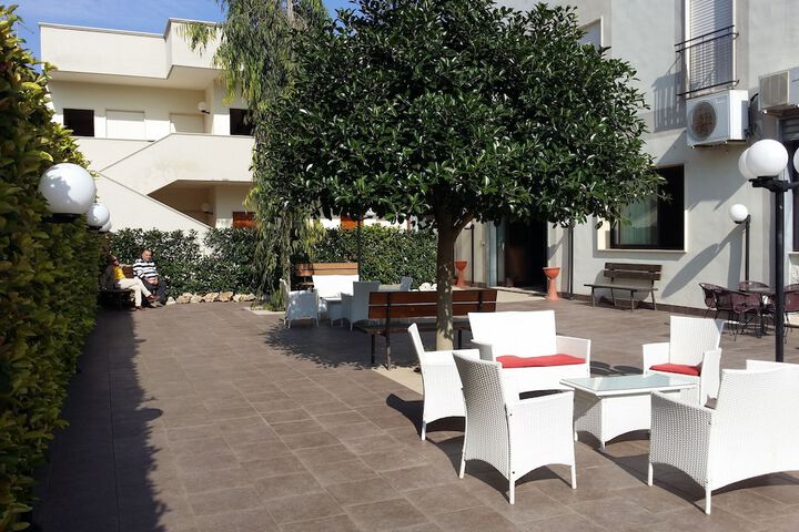 Hotel 60 of 63