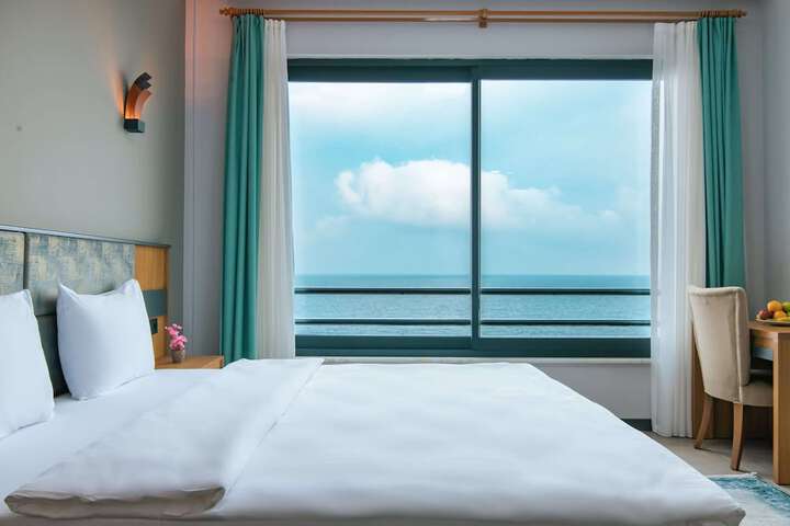 Room 38 of 52