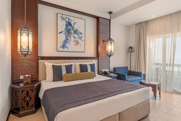 Room 40 of 132