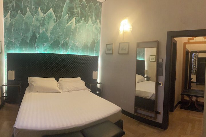 Room 20 of 45