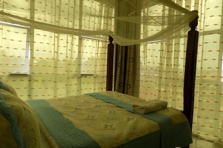 Room 14 of 31