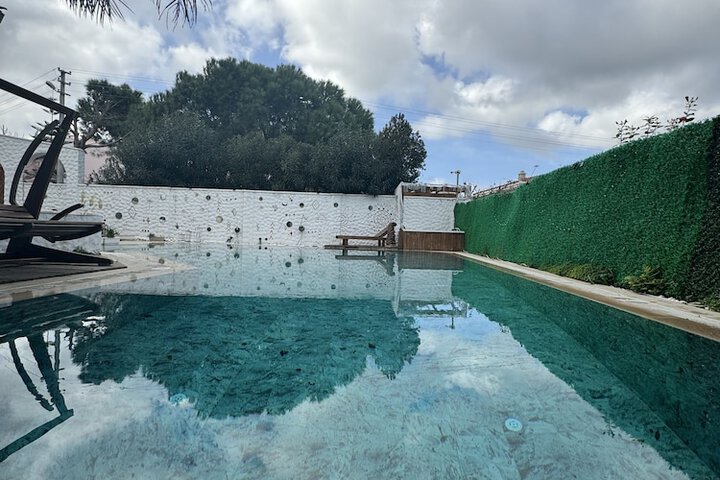 Pool 135 of 184
