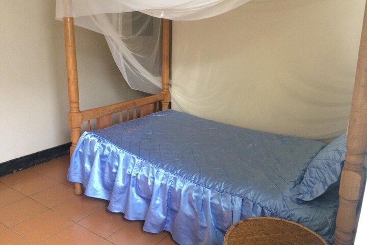 Room 10 of 41
