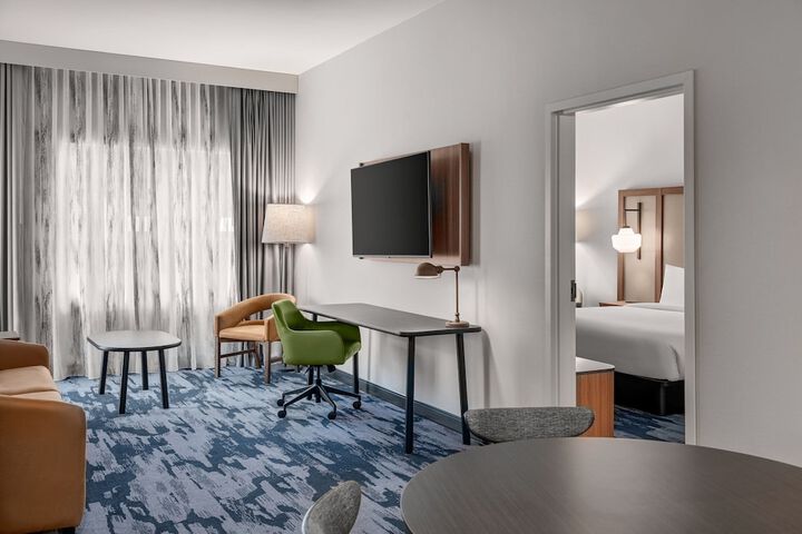 Room 8 of 48