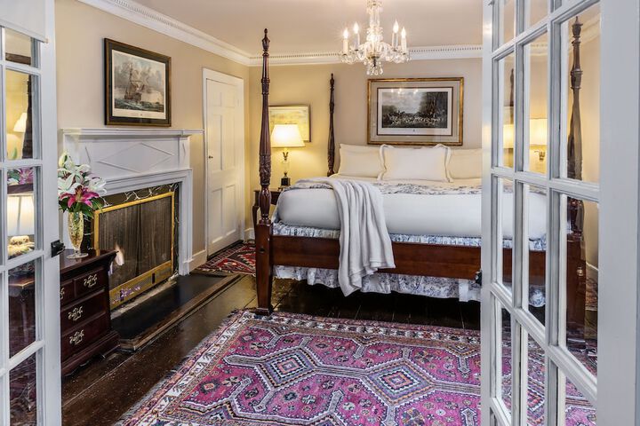 Room 5 of 27
