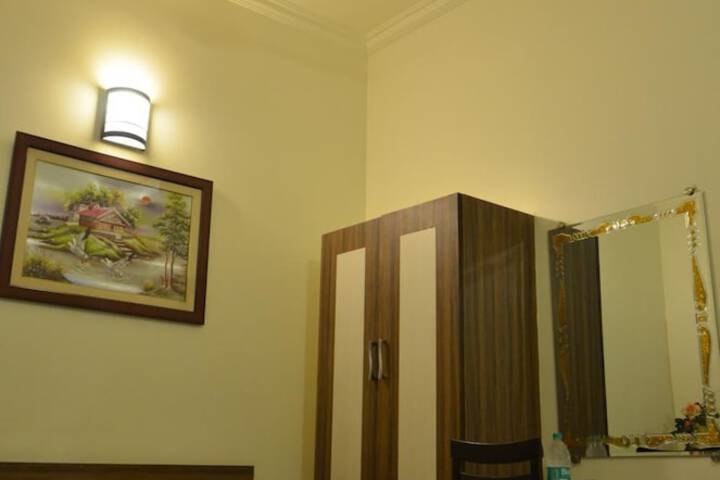 Room 20 of 57