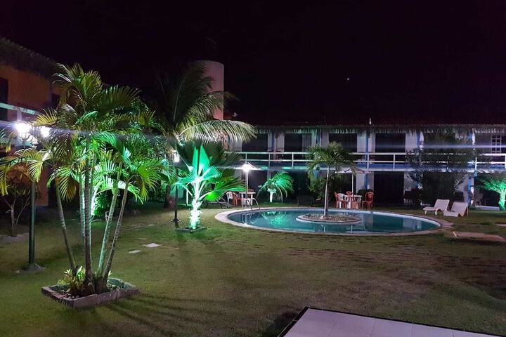 Pool 24 of 36