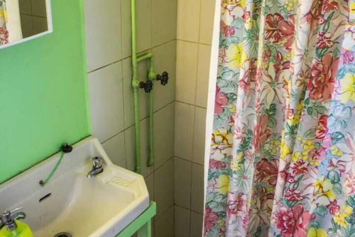 Room 5 of 12