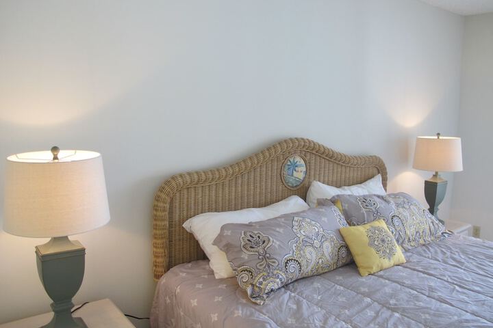 Room 4 of 41