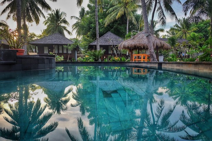 Pools & Facilities