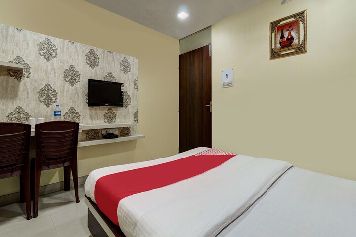 Room 14 of 24