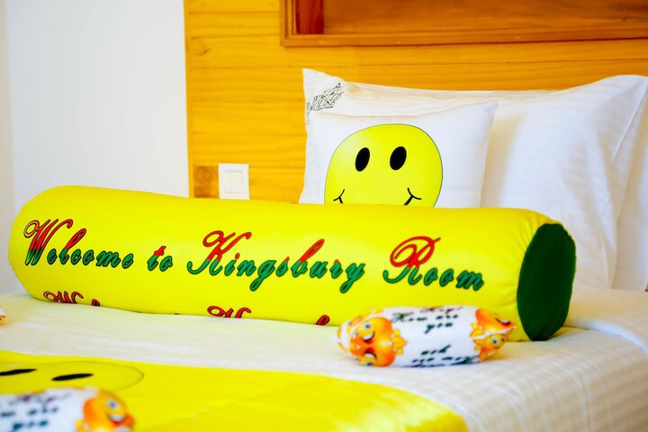 Room 54 of 230