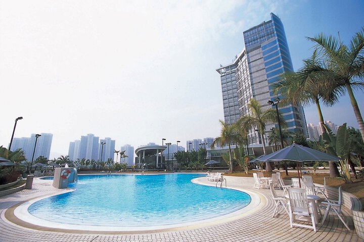 Pool Hotel