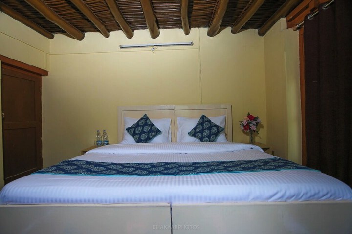 Room 5 of 17