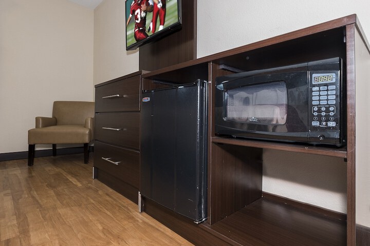 Room 17 of 23