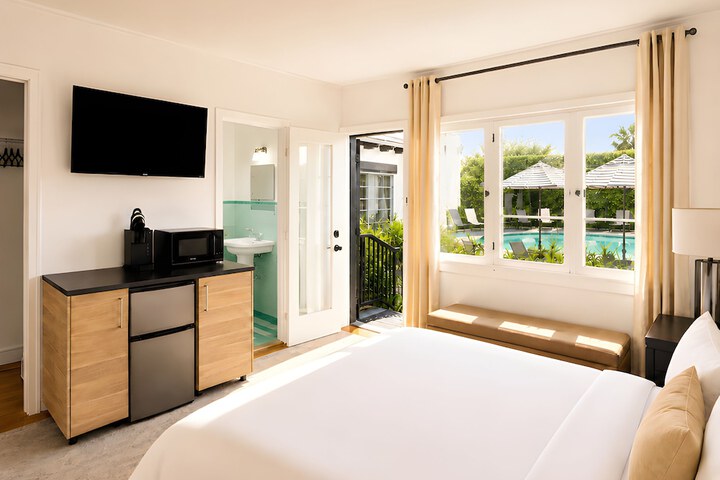 Room 7 of 52