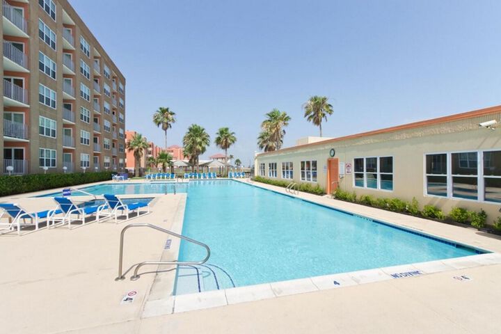 Pool 13 of 23