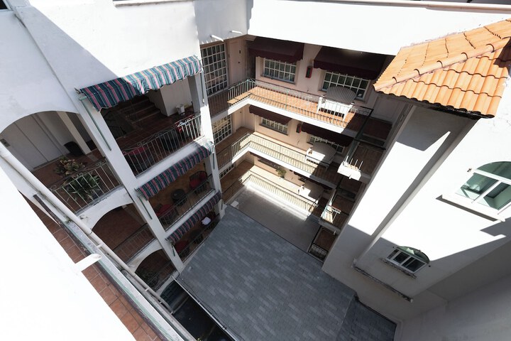 Hotel 62 of 63