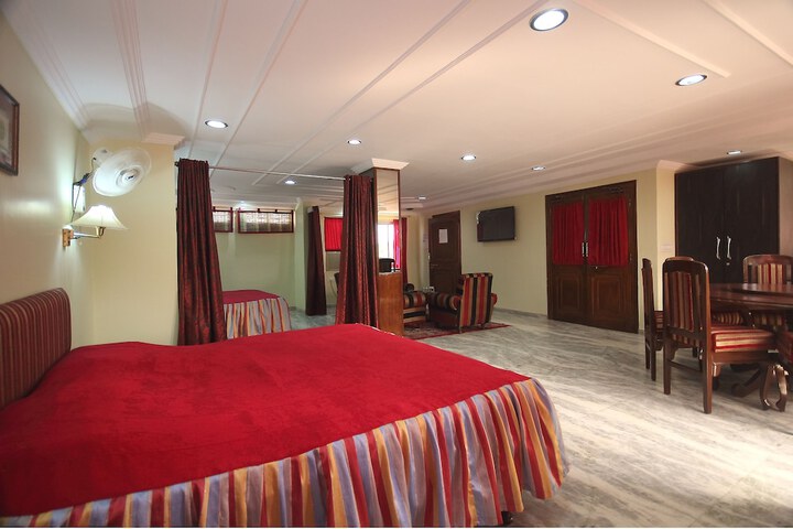 Room 10 of 50