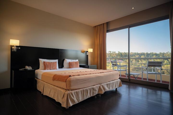 Room 5 of 41