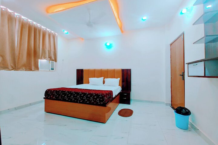 Room 18 of 41