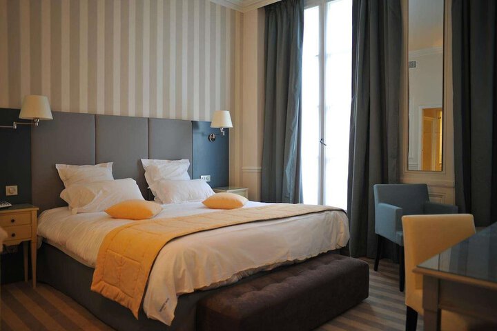 Room 46 of 80