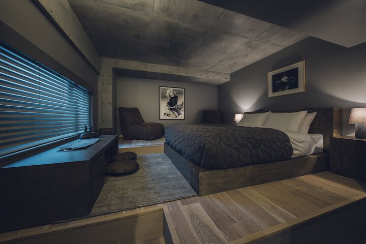 Room 8 of 50