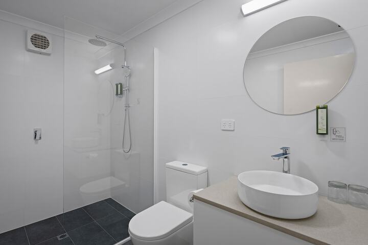 Room 18 of 49