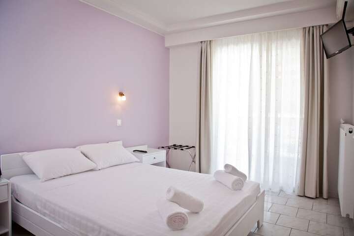 Room 9 of 39