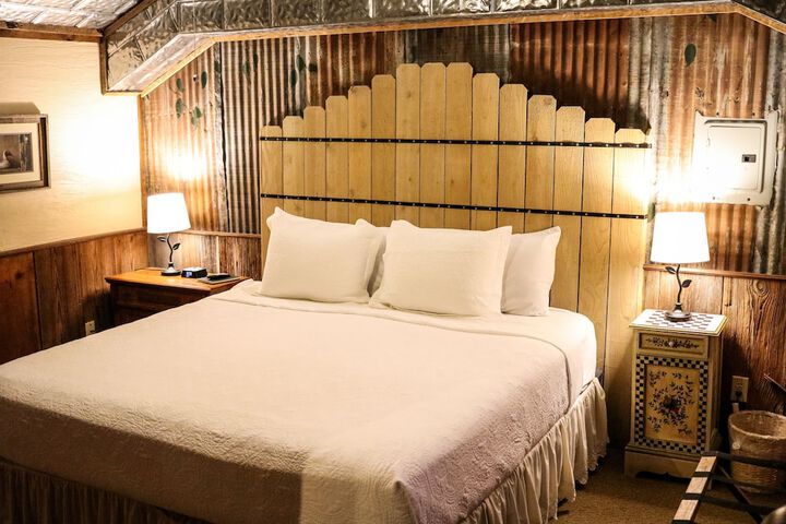 Room 28 of 150