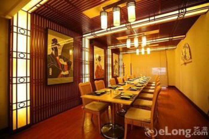 Dining 157 of 159