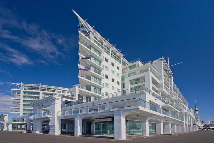 Photo of QV Spacious Apt on the Wharf - 797