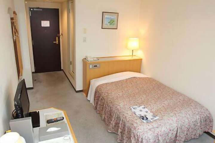 Room 10 of 49
