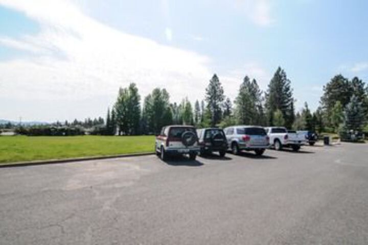 Property Grounds 34 of 38