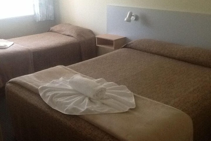 Room 10 of 26