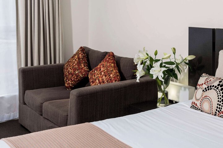 Room 3 of 43