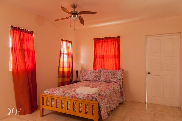 Room 11 of 36