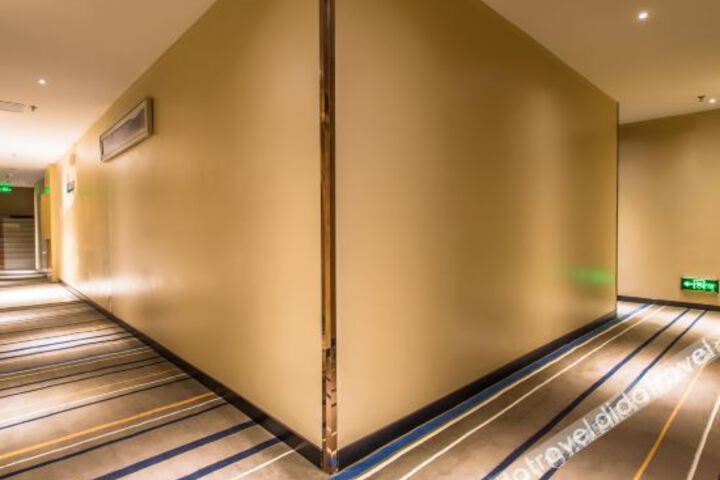 Hotel Interior 16 of 34