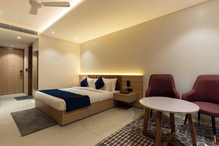 Room 29 of 37