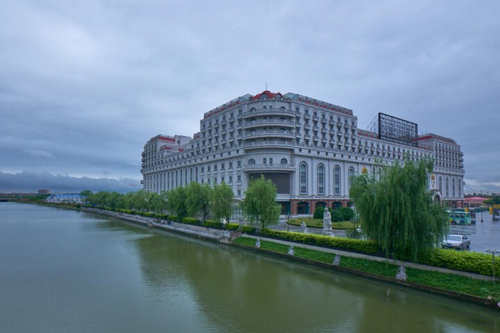 KAIYUAN MANJU SELECT HOTEL HONGQIAO HUB